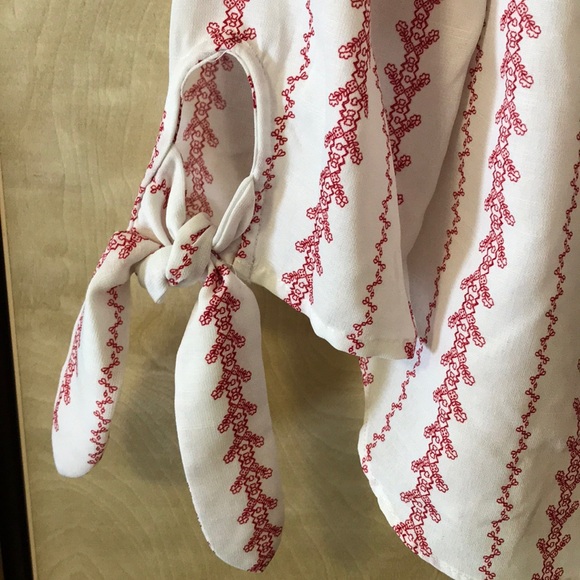 Off shoulder top - Picture 3 of 3